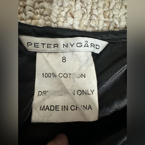 Peter Nygard Elegant Black embroidered Lace Skirt size 8 - Picture 5 of 5